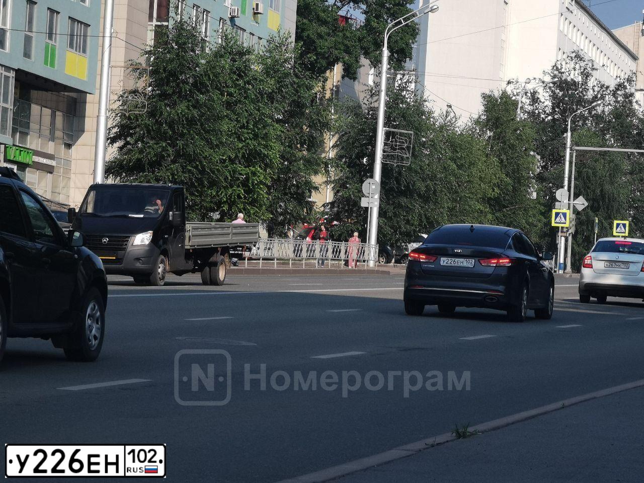 Фото автомобиля KIA MAGENTIS / OPTIMA, 2016 — госномер У226ЕН102. Цвет: СЕРЫЙ