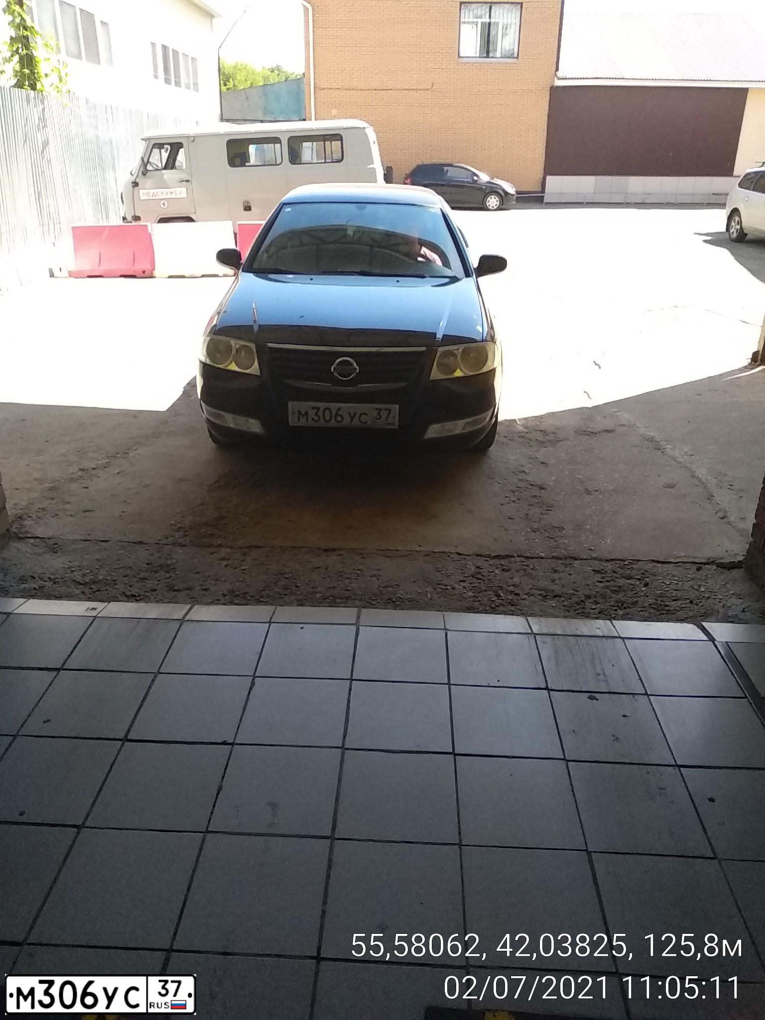 Фото автомобиля NISSAN ALMERA, 2006 — госномер Н450ТН33. Цвет: ЧЕРНЫЙ