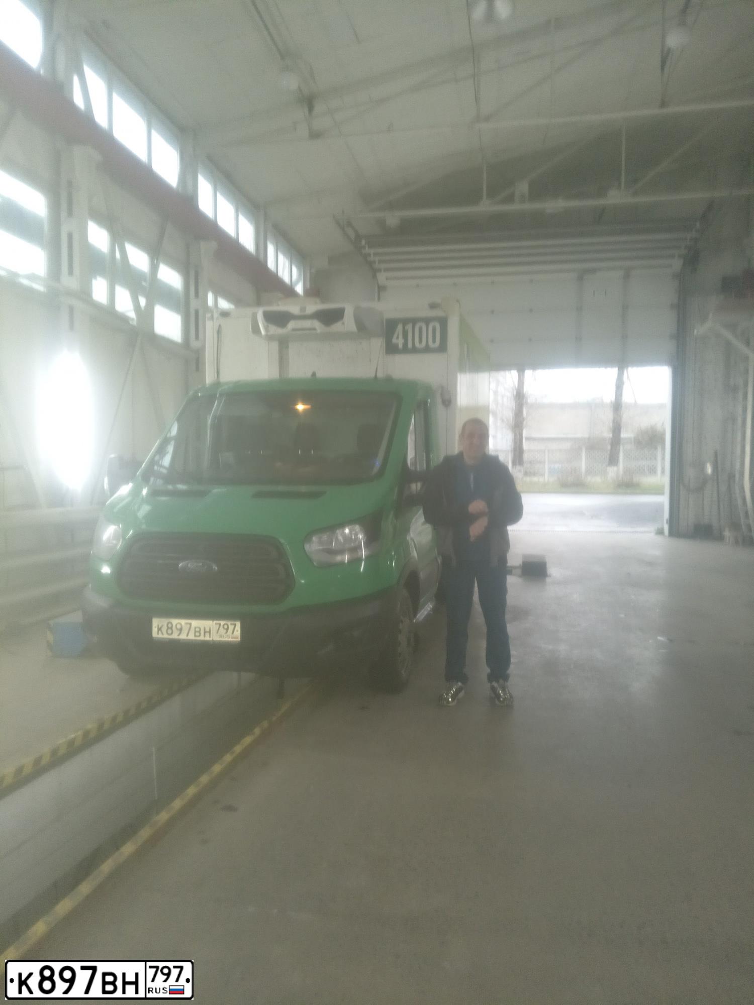 Фото автомобиля FORD TRANSIT, 2020 — госномер К897ВН797. Цвет: ЗЕЛЕНЫЙ
