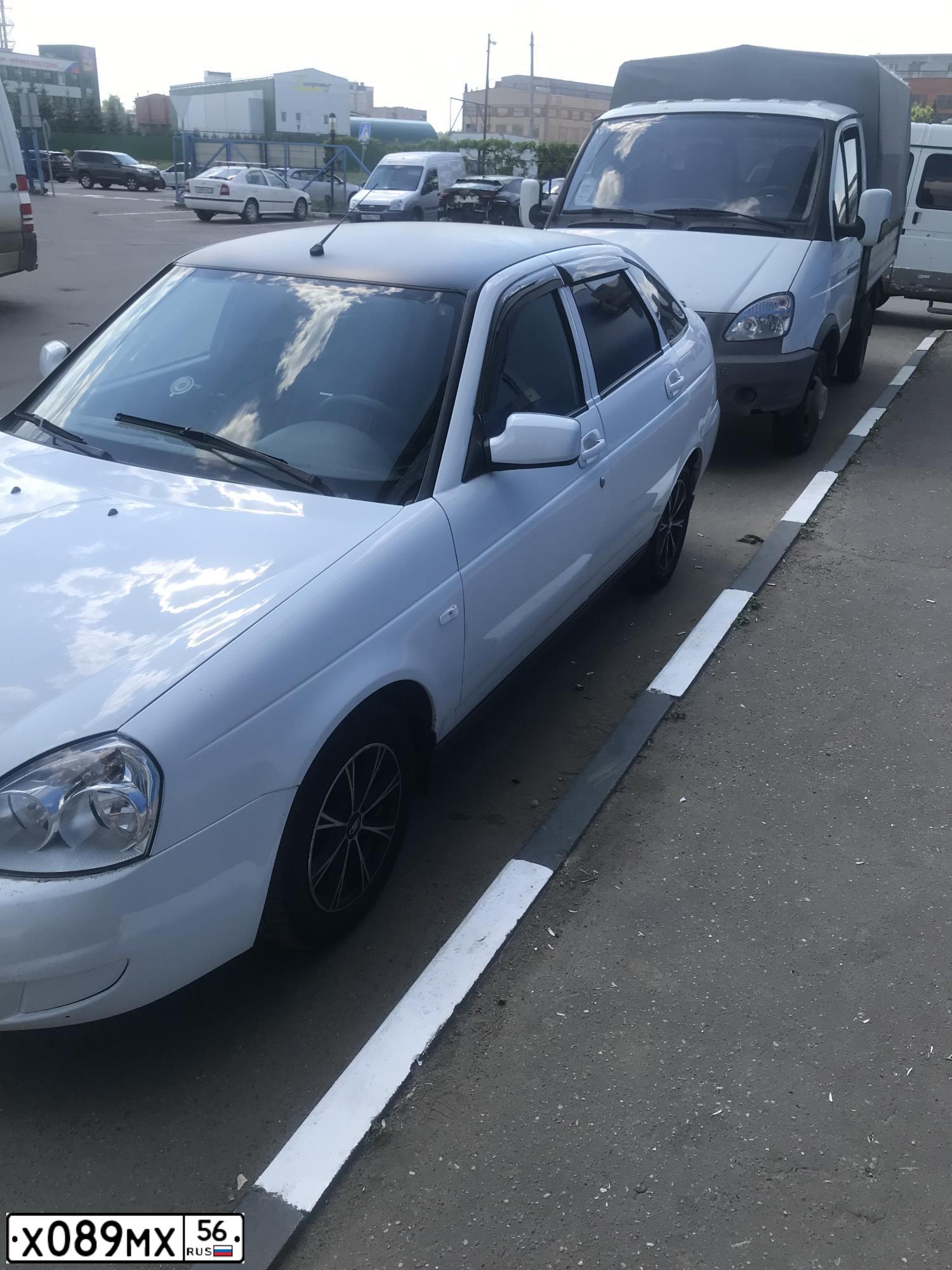 Фото автомобиля LADA 2172 PRIORA, 2011 — госномер А105УР797. Цвет: Белый