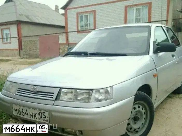 Фото автомобиля LADA 2110, 2007 — госномер М664НК05. Цвет: СВЕТЛО-СЕРЕБРИСТ