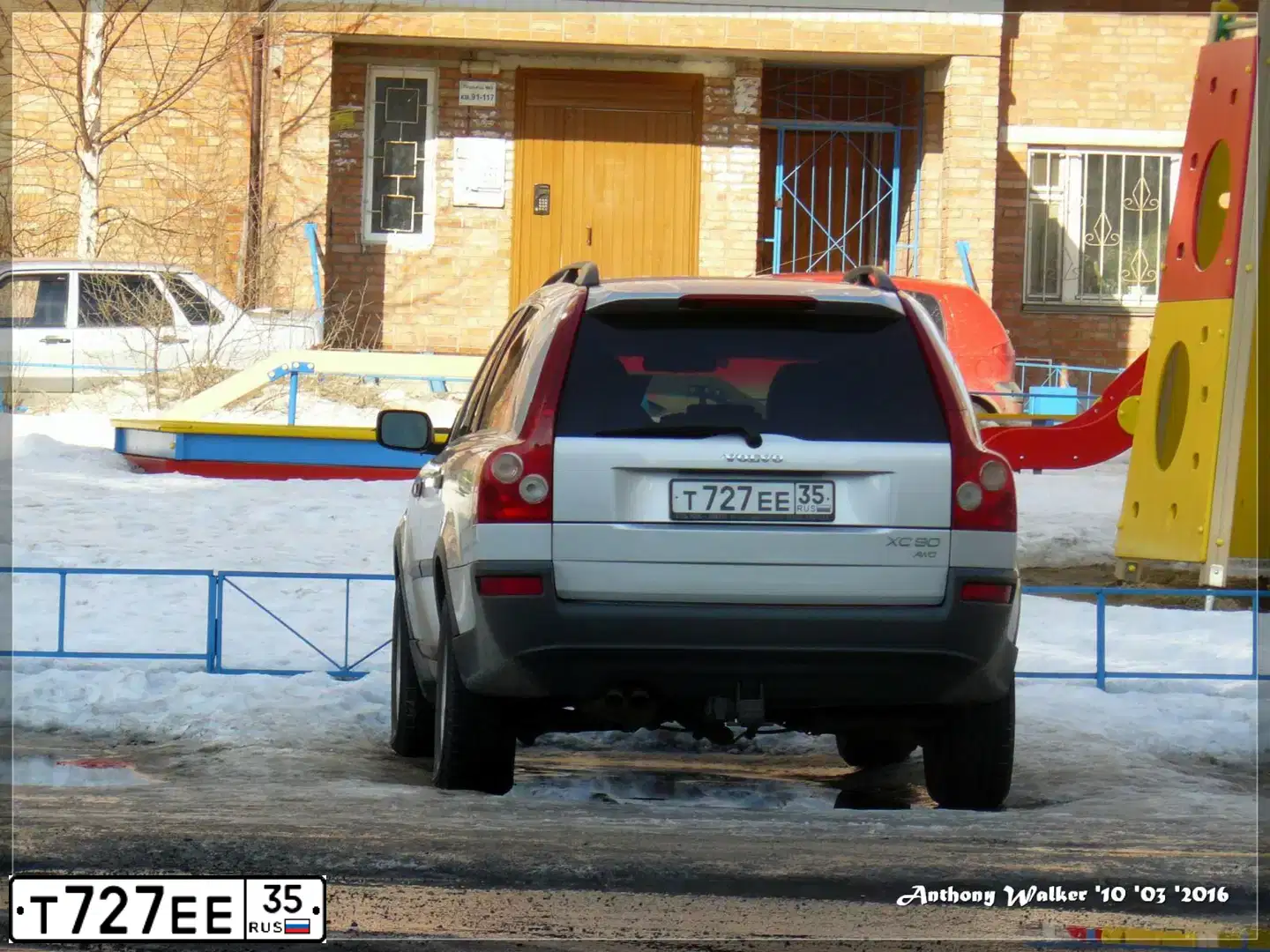 Фото автомобиля VOLVO XC90, 2003 — госномер Т727ЕЕ35. Цвет: СЕРЕБРИСТЫЙ