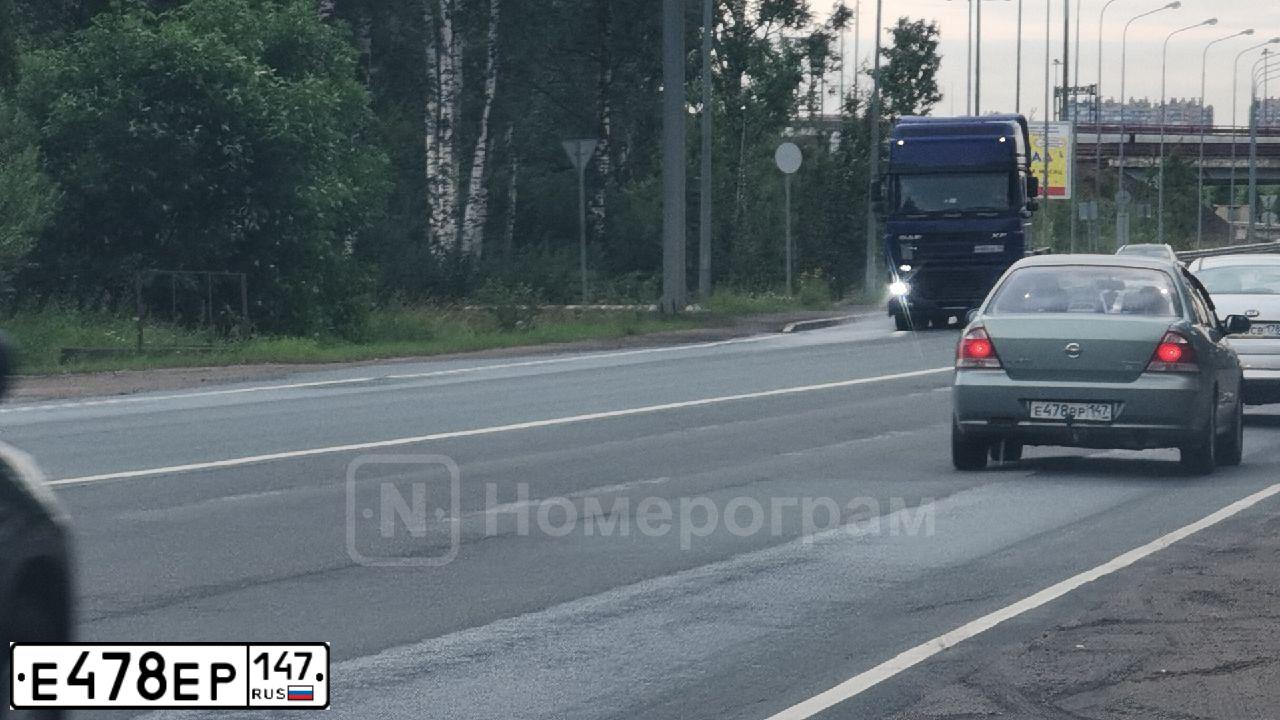Фото автомобиля BMW 530D, 2013 — госномер О561ОХ29. Цвет: Белый