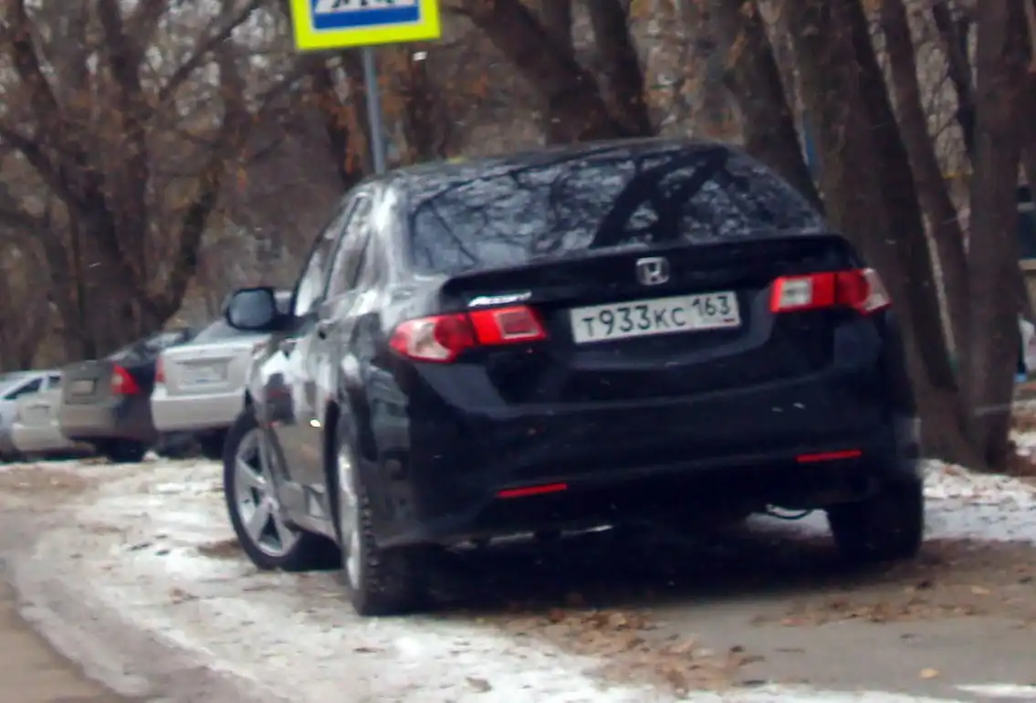 Фото автомобиля HONDA ACCORD, 2008 — госномер С552ХА73. Цвет: ЧЕРНЫЙ