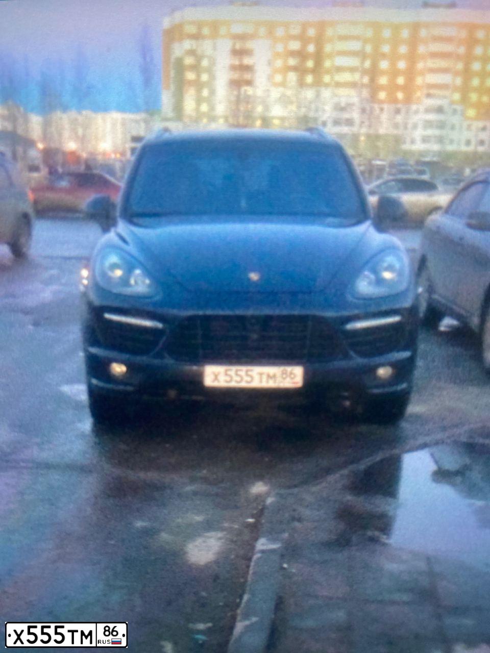 Фото автомобиля BMW X6, 2008 — госномер Х555ТМ86. Цвет: ЧЕРНЫЙ