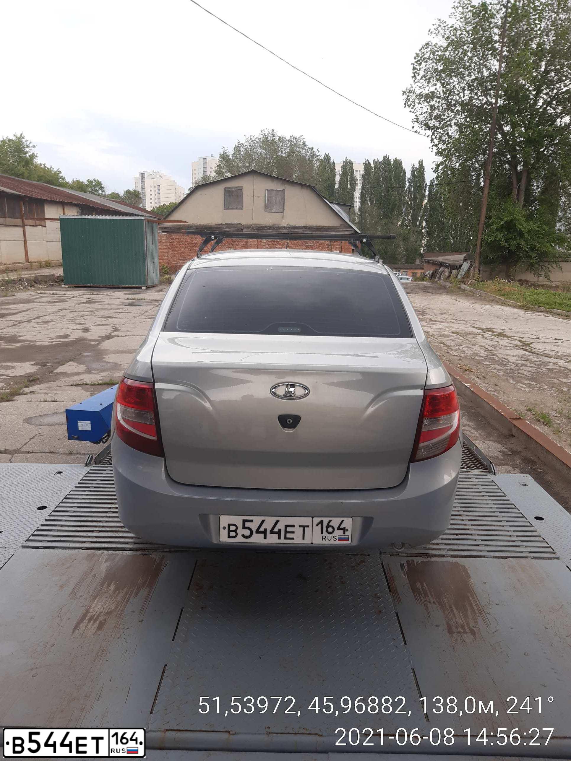 Фото автомобиля LADA 2190 GRANTA, 2017 — госномер В544ЕТ164. Цвет: СЕРЕБРИСТЫЙ