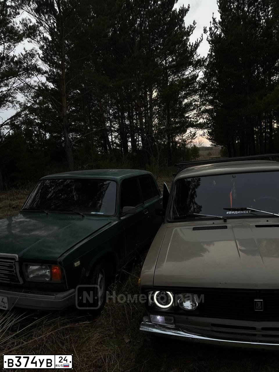 Фото автомобиля LADA 2106 LADA, 1990 — госномер В374УВ24. Цвет: БЕЖЕВЫЙ