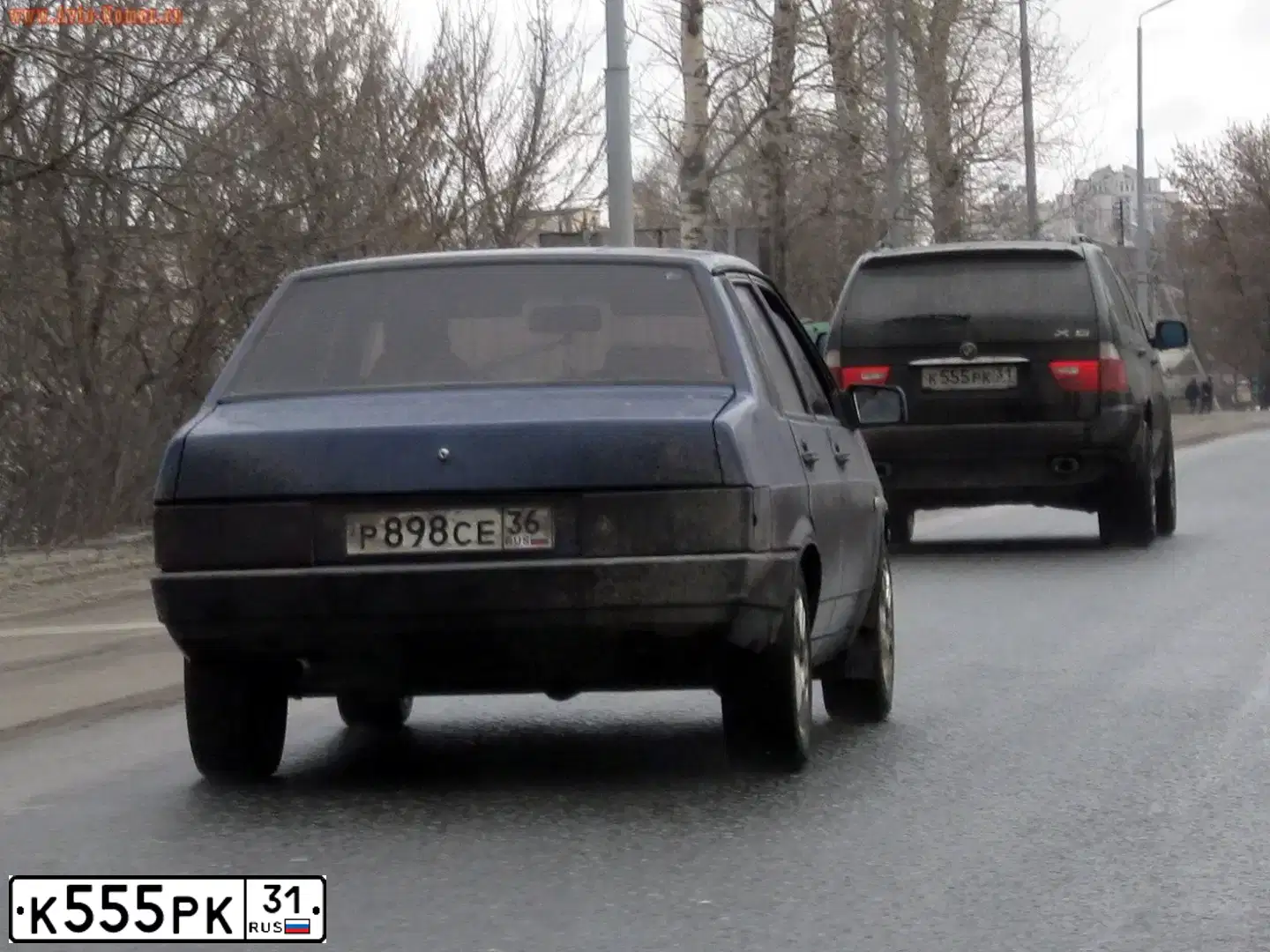 Фото автомобиля VOLKSWAGEN TIGUAN, 2012 — госномер К555РК31. Цвет: ЧЕРНЫЙ