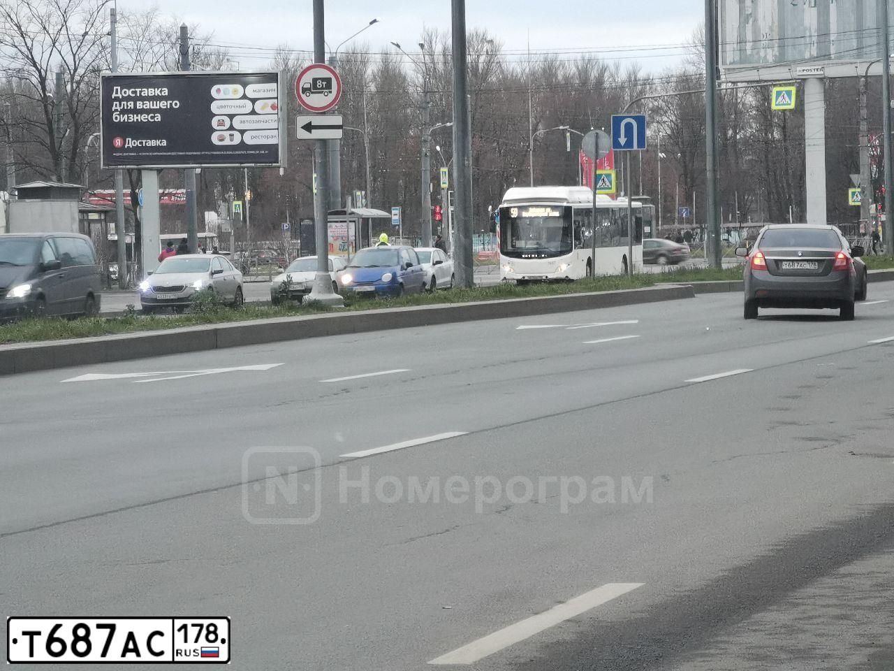 Фото автомобиля GEELY GC6, 2014 — госномер Т687АС178. Цвет: СТАЛЬНОЙ(СЕРЫЙ)