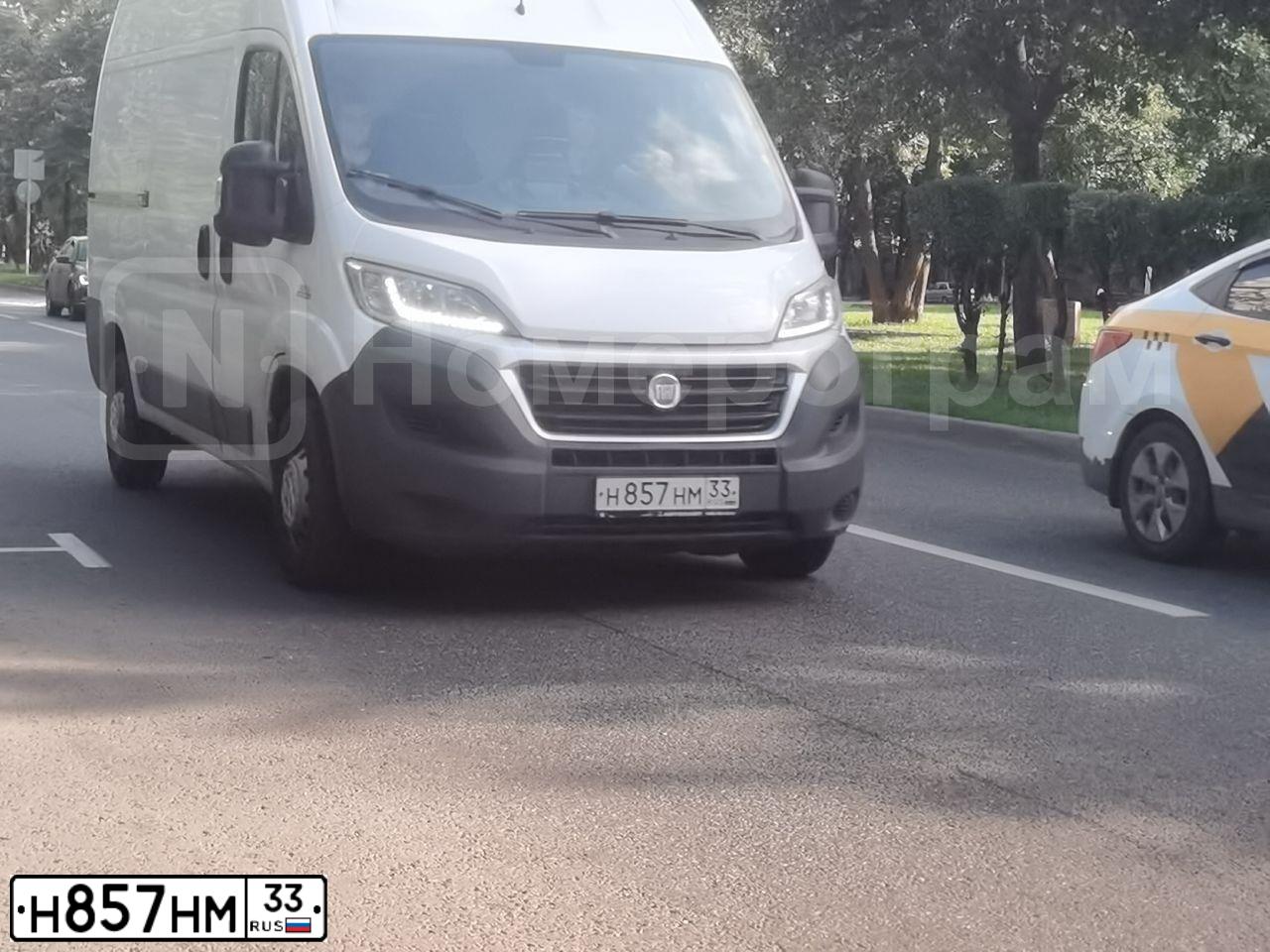 Фото автомобиля FIAT DUCATO, 2017 — госномер Н857НМ33. Цвет: Белый