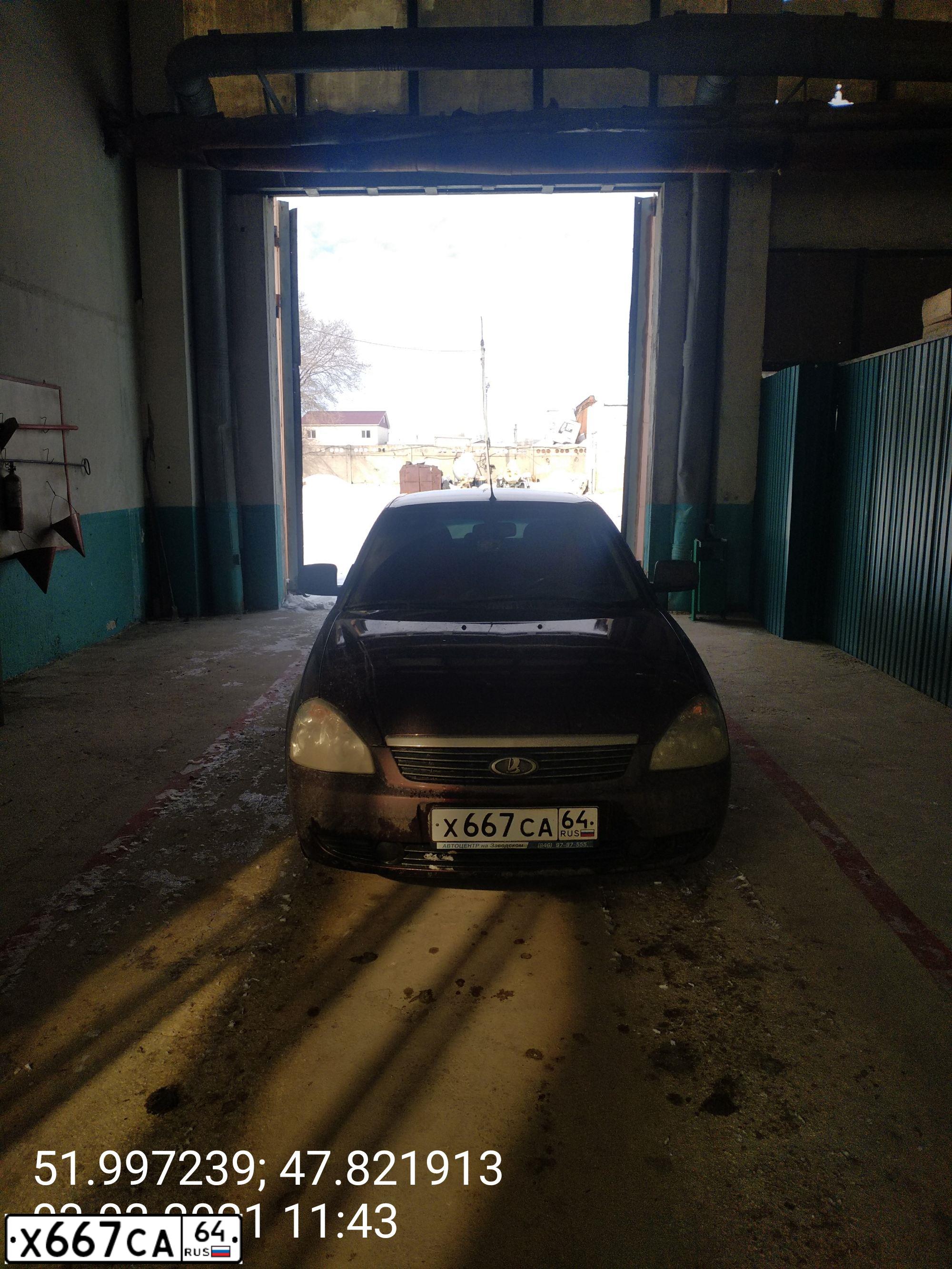 Фото автомобиля LADA 2170 PRIORA, 2012 — госномер Х667СА64. Цвет: ТЕМНО ВИШНЕВЫЙ