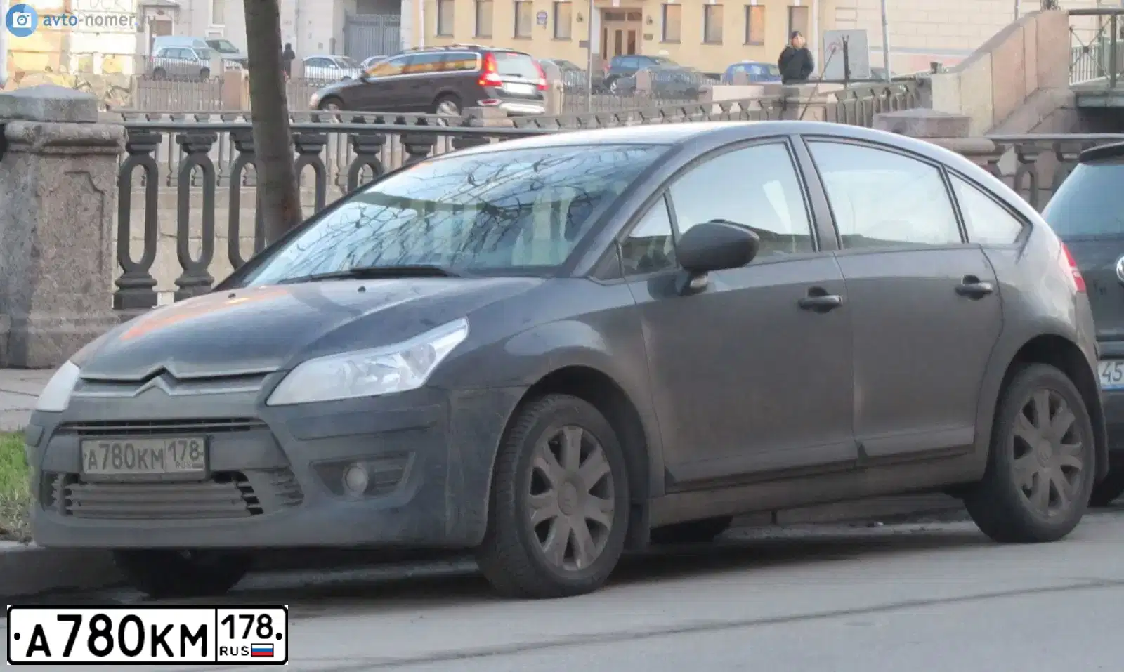 Фото автомобиля CITROEN C4, 2010 — госномер Т645КС797