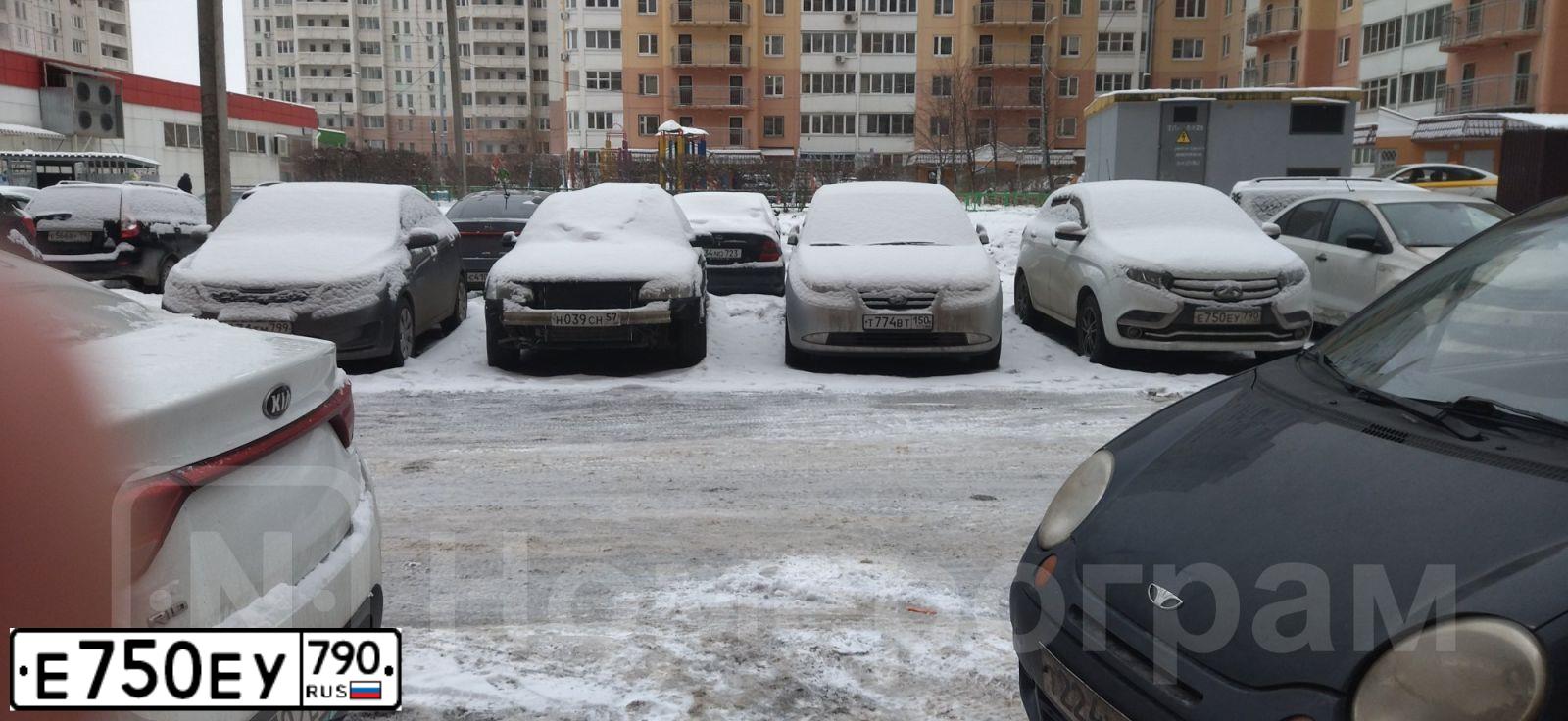Фото автомобиля LADA XRAY, 2018 — госномер Е750ЕУ790. Цвет: Белый