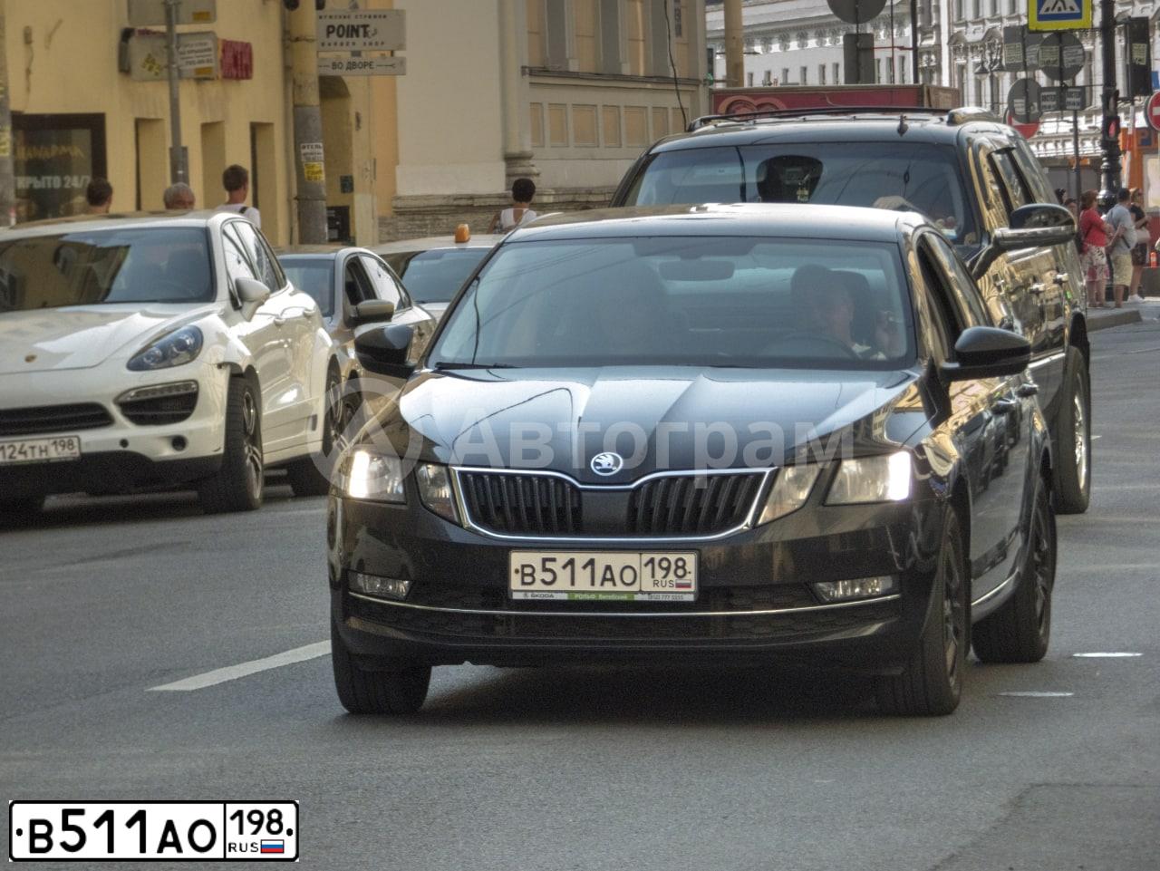 Фото автомобиля SKODA OCTAVIA, 2018 — госномер В511АО198. Цвет: ЧЕРНЫЙ
