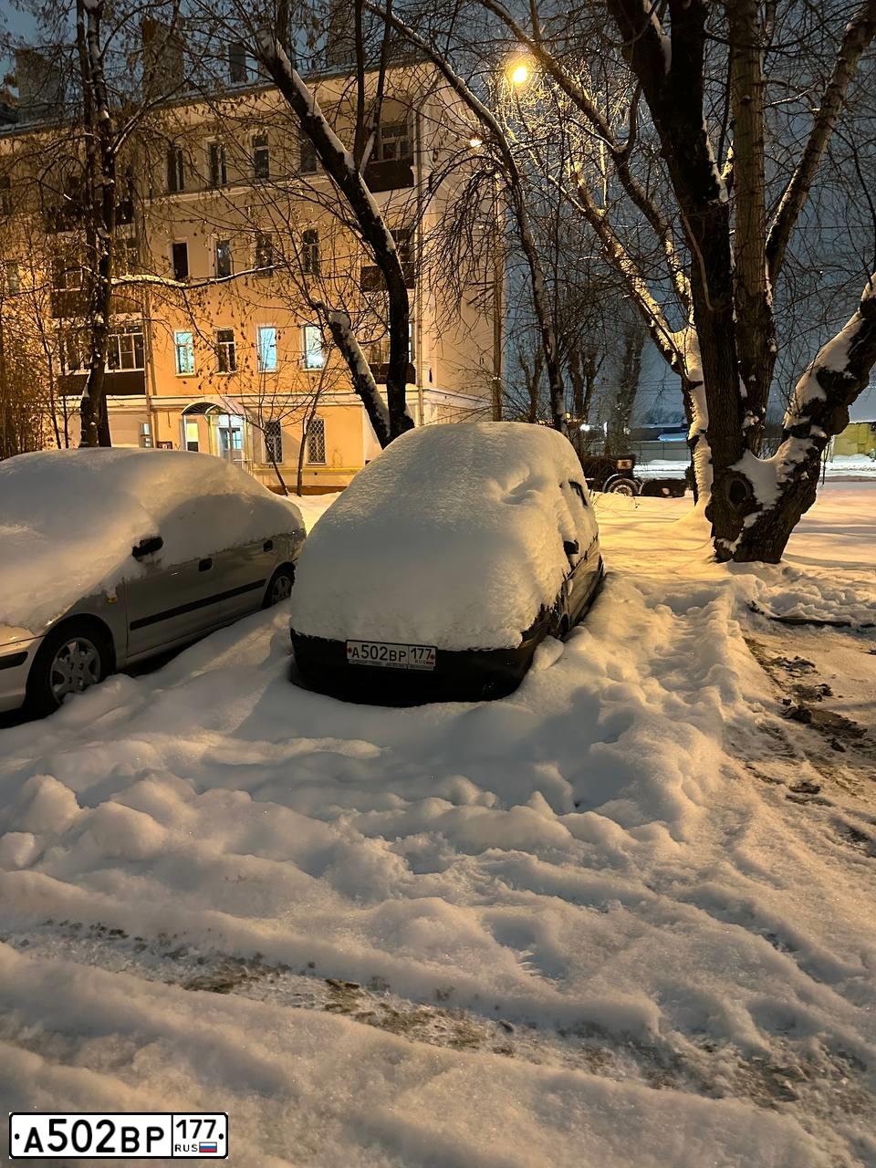 Фото автомобиля HYUNDAI GETZ, 2005 — госномер А502ВР177. Цвет: ЧЕРНЫЙ