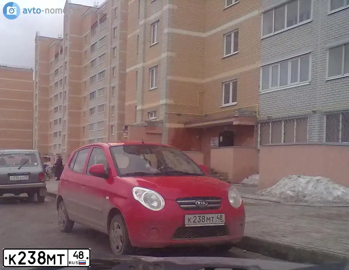 Фото автомобиля KIA PICANTO, 2009 — госномер Е932ВТ323. Цвет: АЛЫЙ