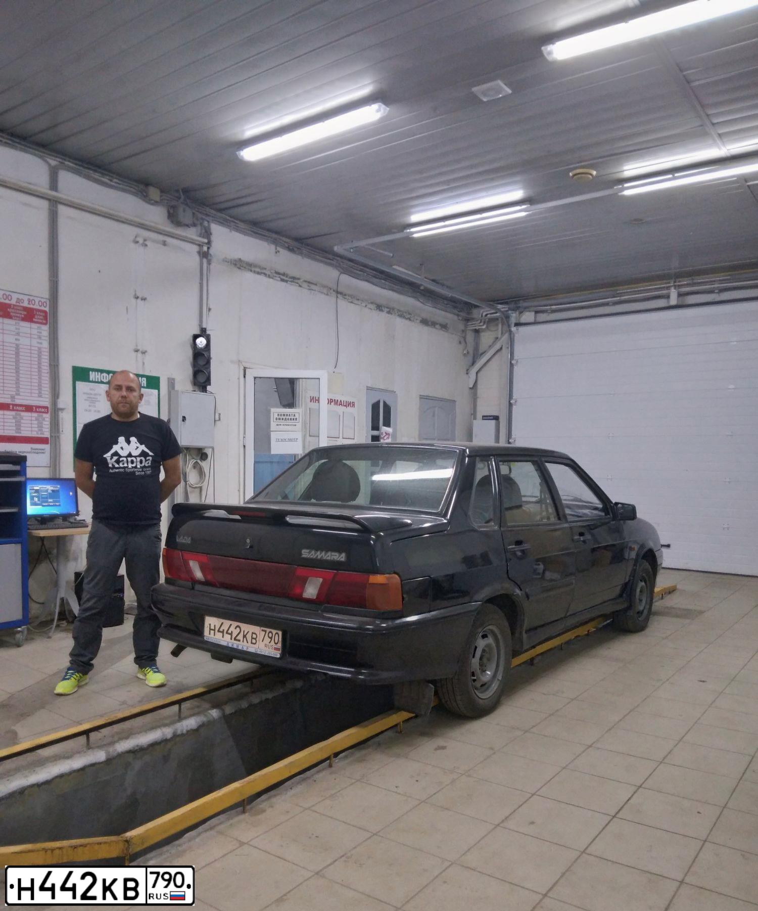 Фото автомобиля LADA 2115 SAMARA, 2007 — госномер Н442КВ790. Цвет: ГРАФИТОВЫЙ МЕТАЛЛИК
