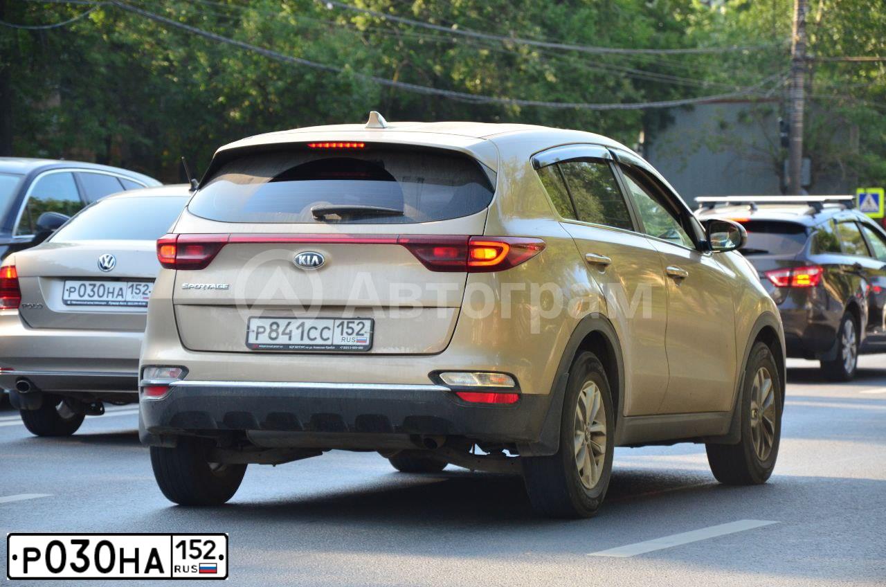 Фото автомобиля VOLKSWAGEN POLO, 2018 — госномер Р030НА152. Цвет: БЕЖЕВЫЙ