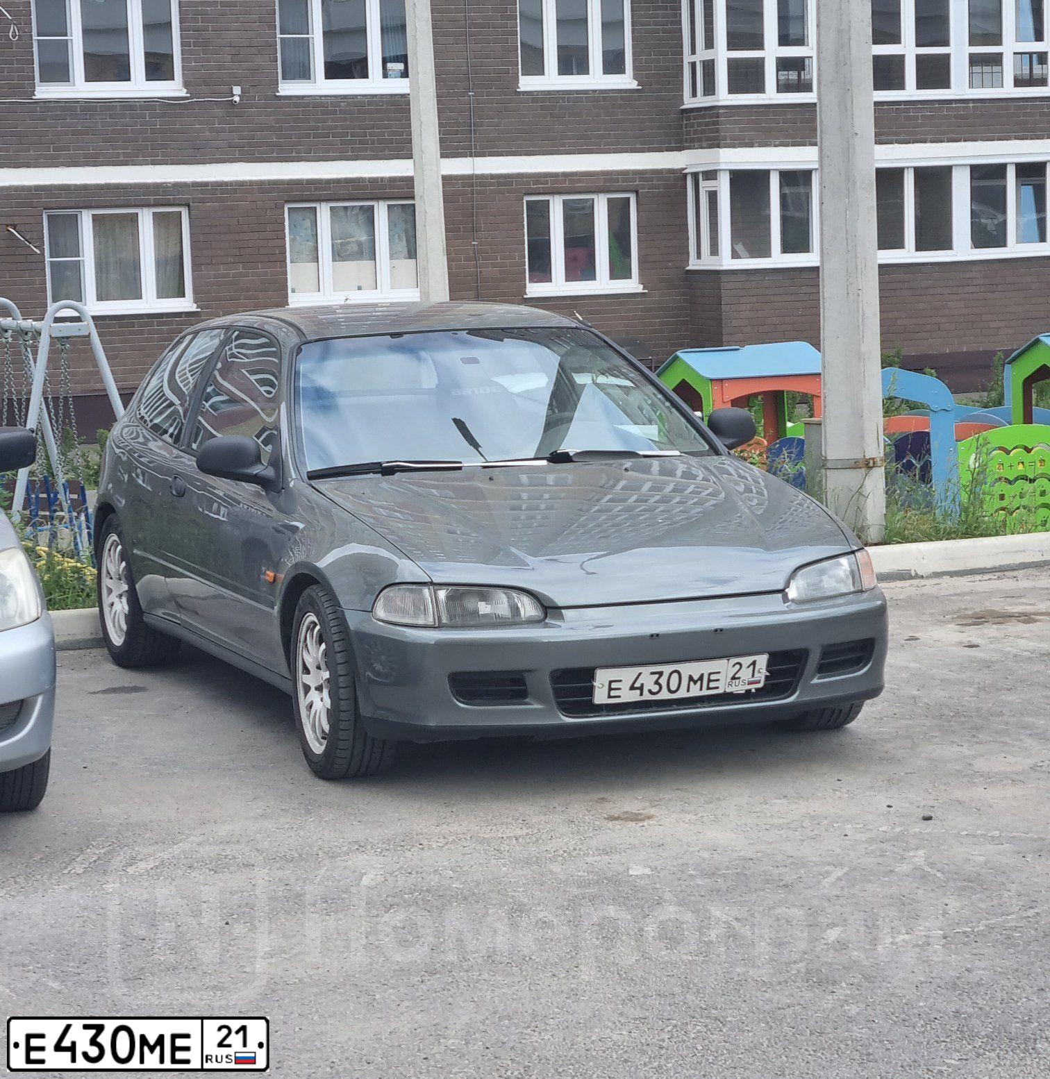 Фото автомобиля HONDA CIVIC, 1994 — госномер С901РР52. Цвет: СВЕТЛО-СЕРЫЙ