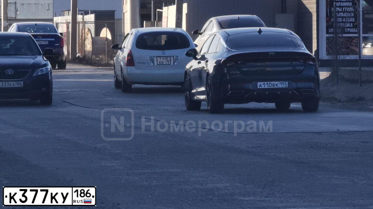 Фото автомобиля LADA XRAY, 2020 — госномер К377КУ186. Цвет: Коричневый