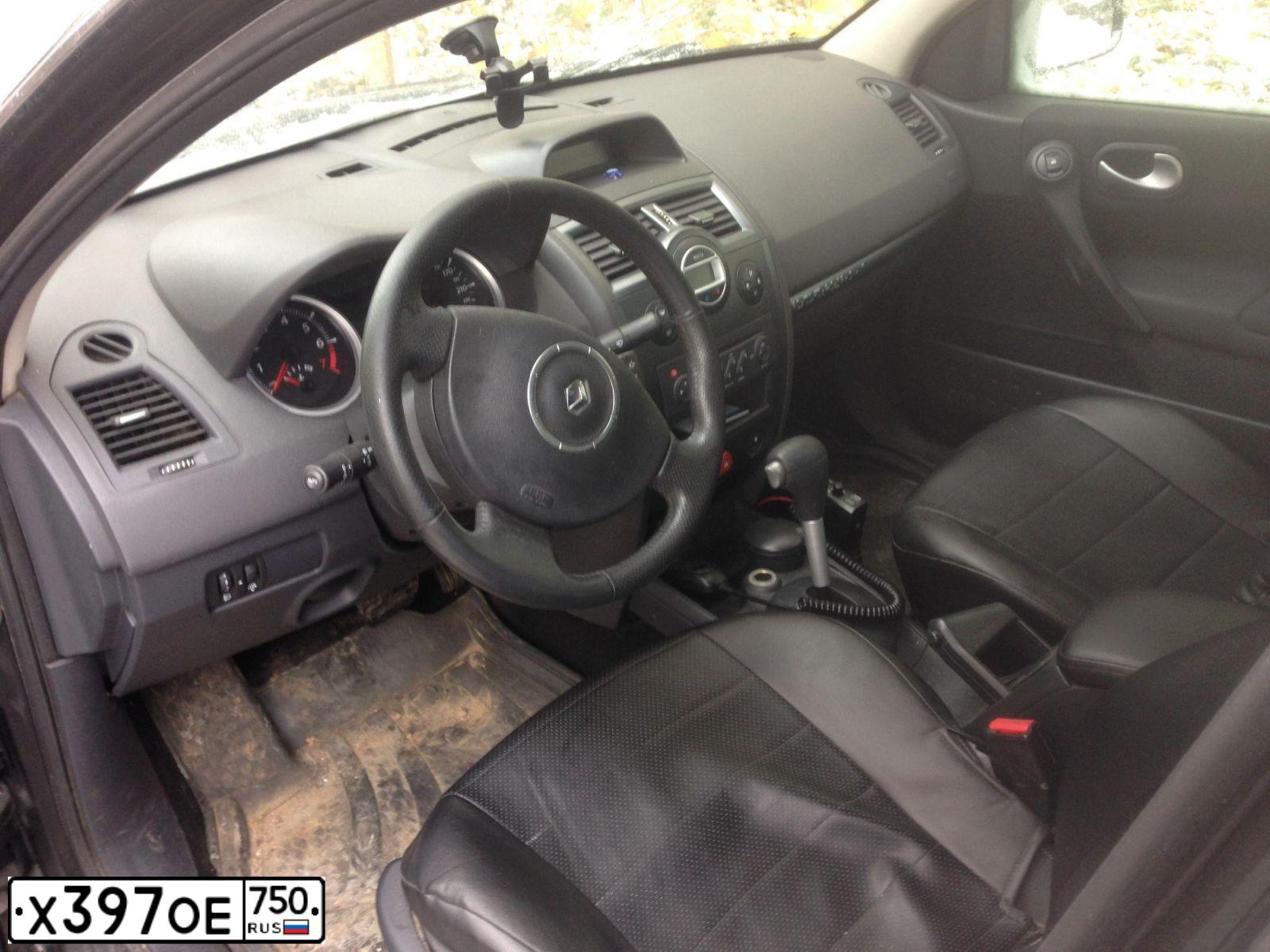 Фото автомобиля RENAULT MEGANE, 2008 — госномер М017СН69. Цвет: ЧЕРНЫЙ