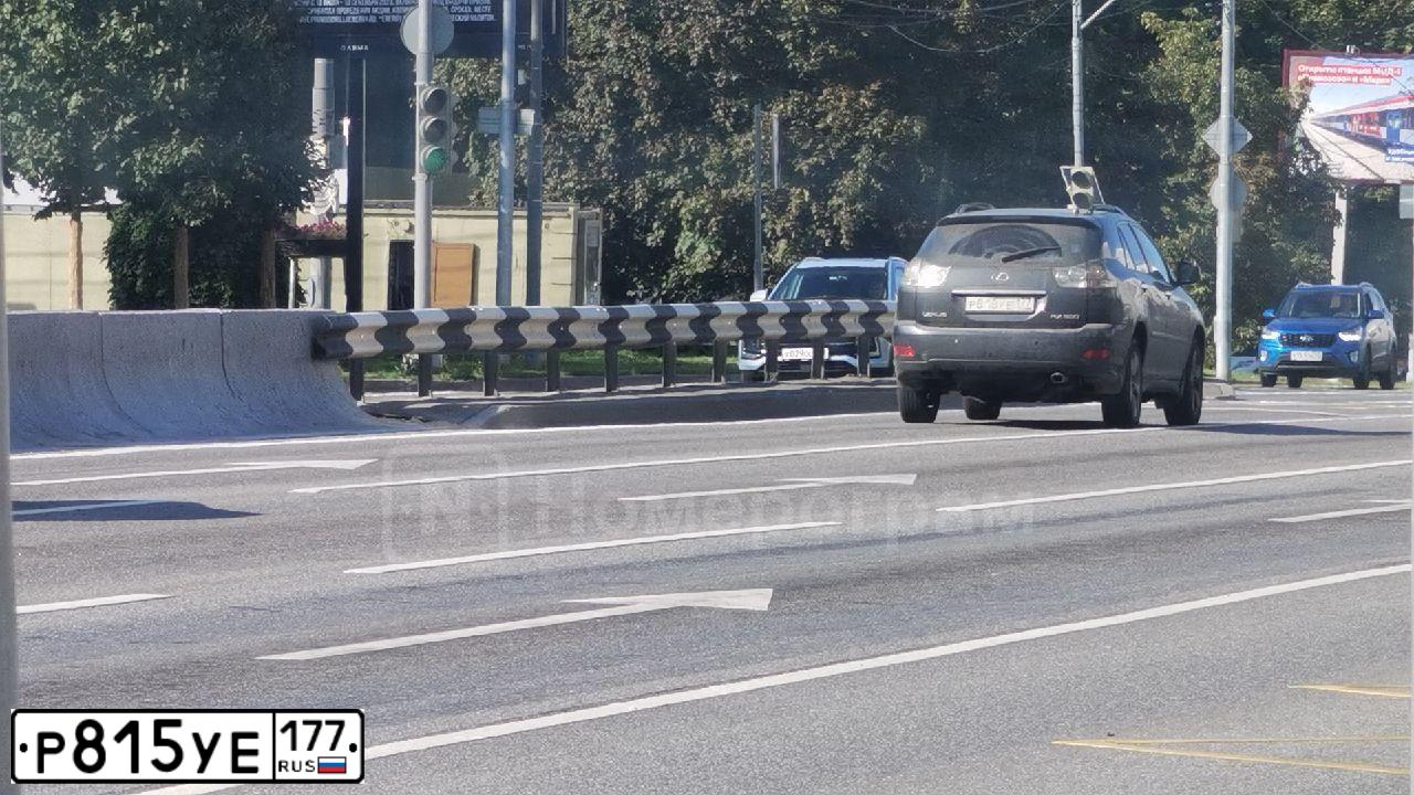 Фото автомобиля CADILLAC ESCALADE, 2003 — госномер В235ТС190