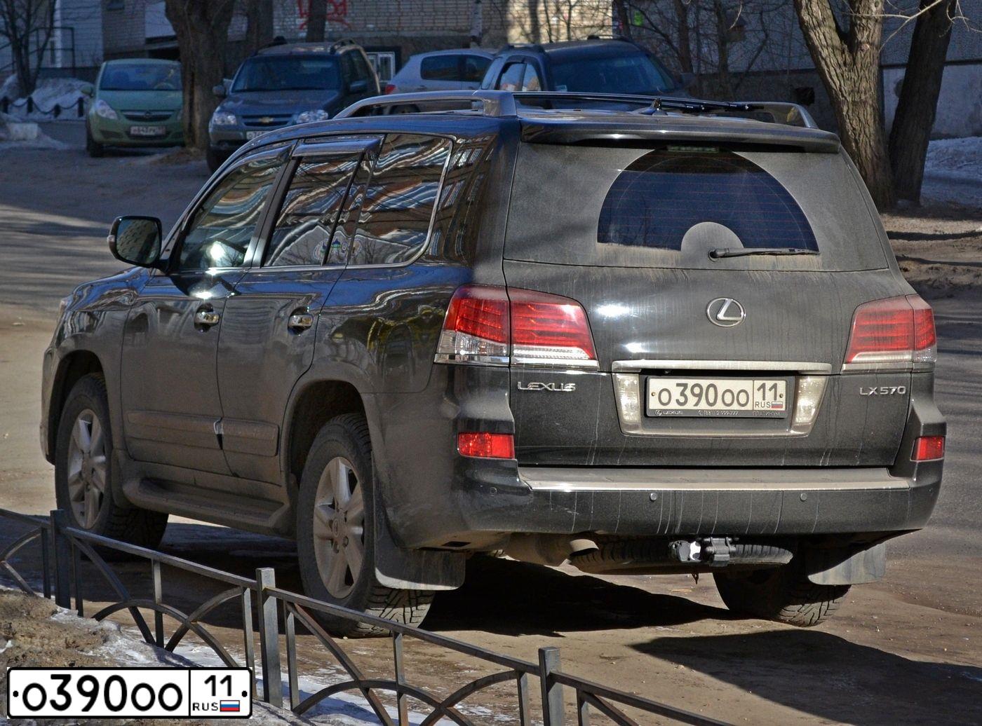 Фото автомобиля LEXUS LX, 2019 — госномер О390ОО11. Цвет: Темно-синий
