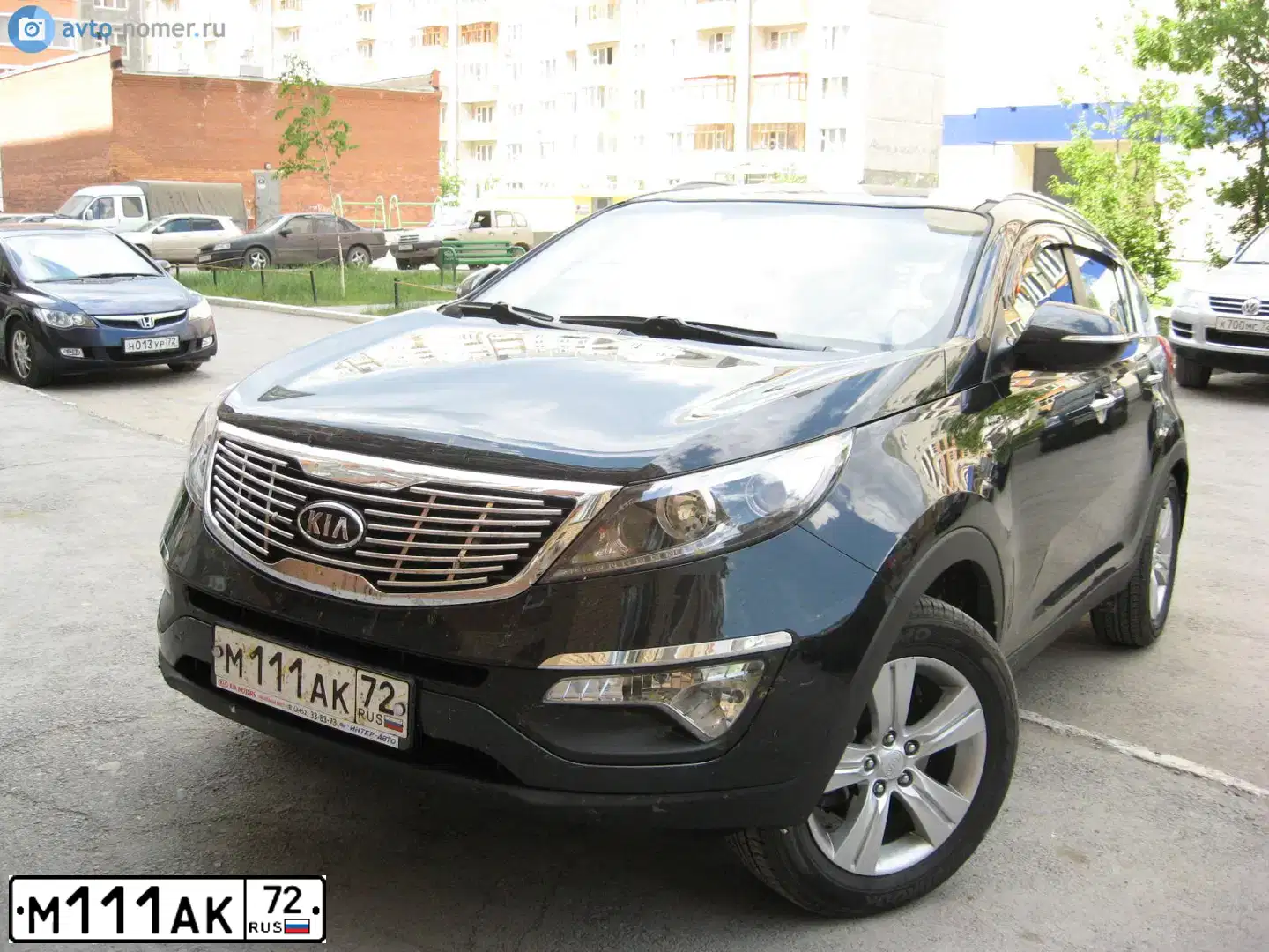Фото автомобиля HYUNDAI IX35, 2011 — госномер М111АК72. Цвет: Серебристый