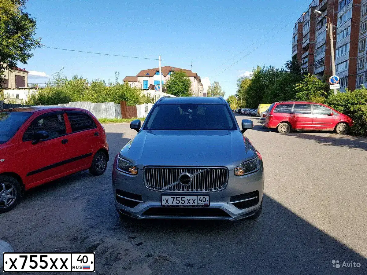 Фото автомобиля VOLVO XC90, 2015 — госномер Н626ТЕ799. Цвет: СЕРЕБРИСТЫЙ