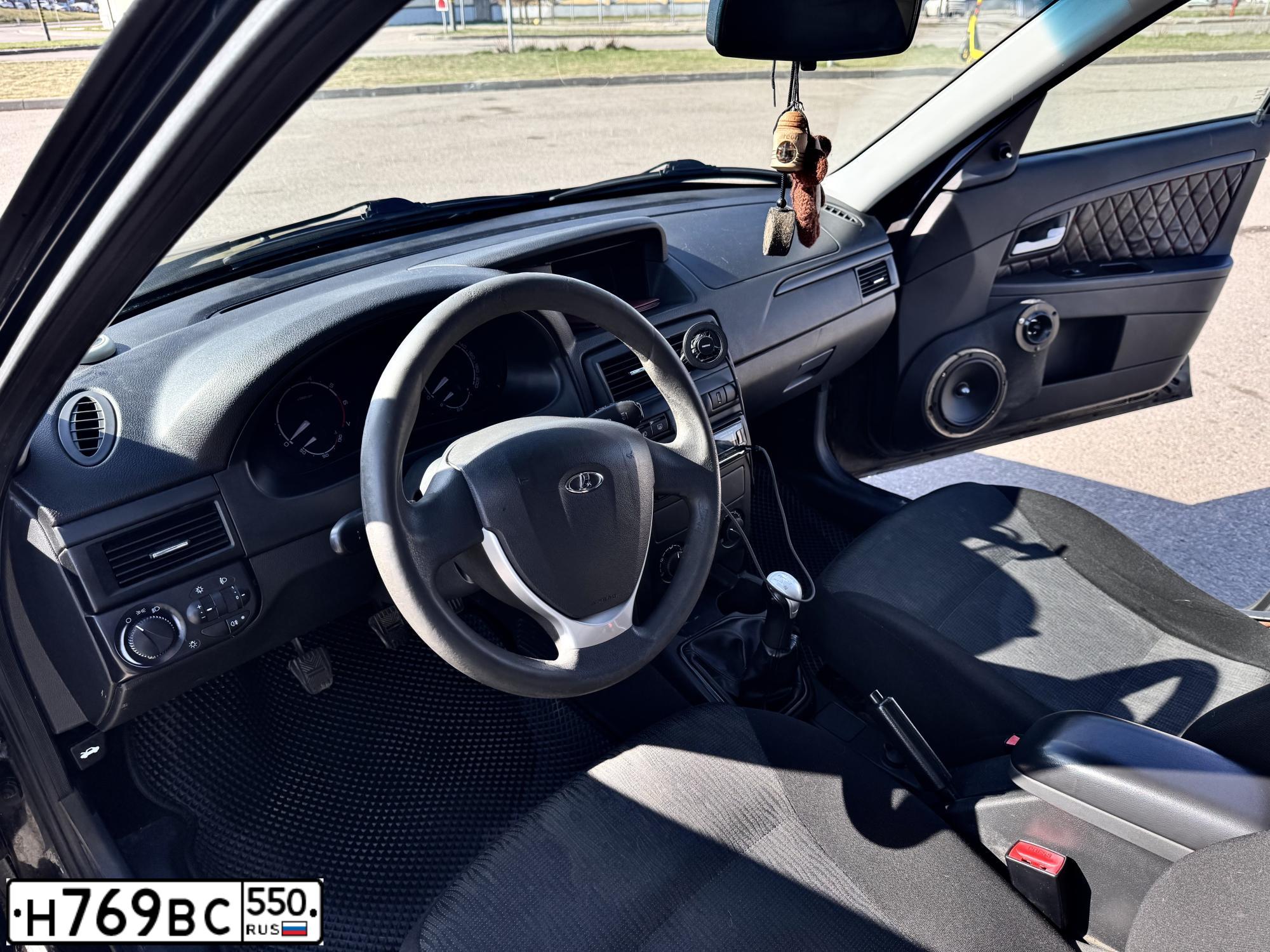 Фото автомобиля LADA PRIORA, 2018 — госномер В943ОС790. Цвет: ЧЕРНЫЙ