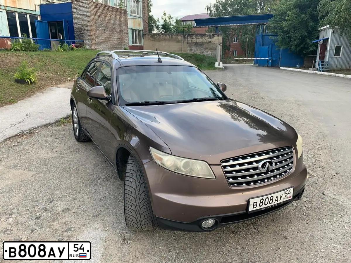 Фото автомобиля INFINITI QX70 /FX/, 2004 — госномер С904РК154. Цвет: Коричневый