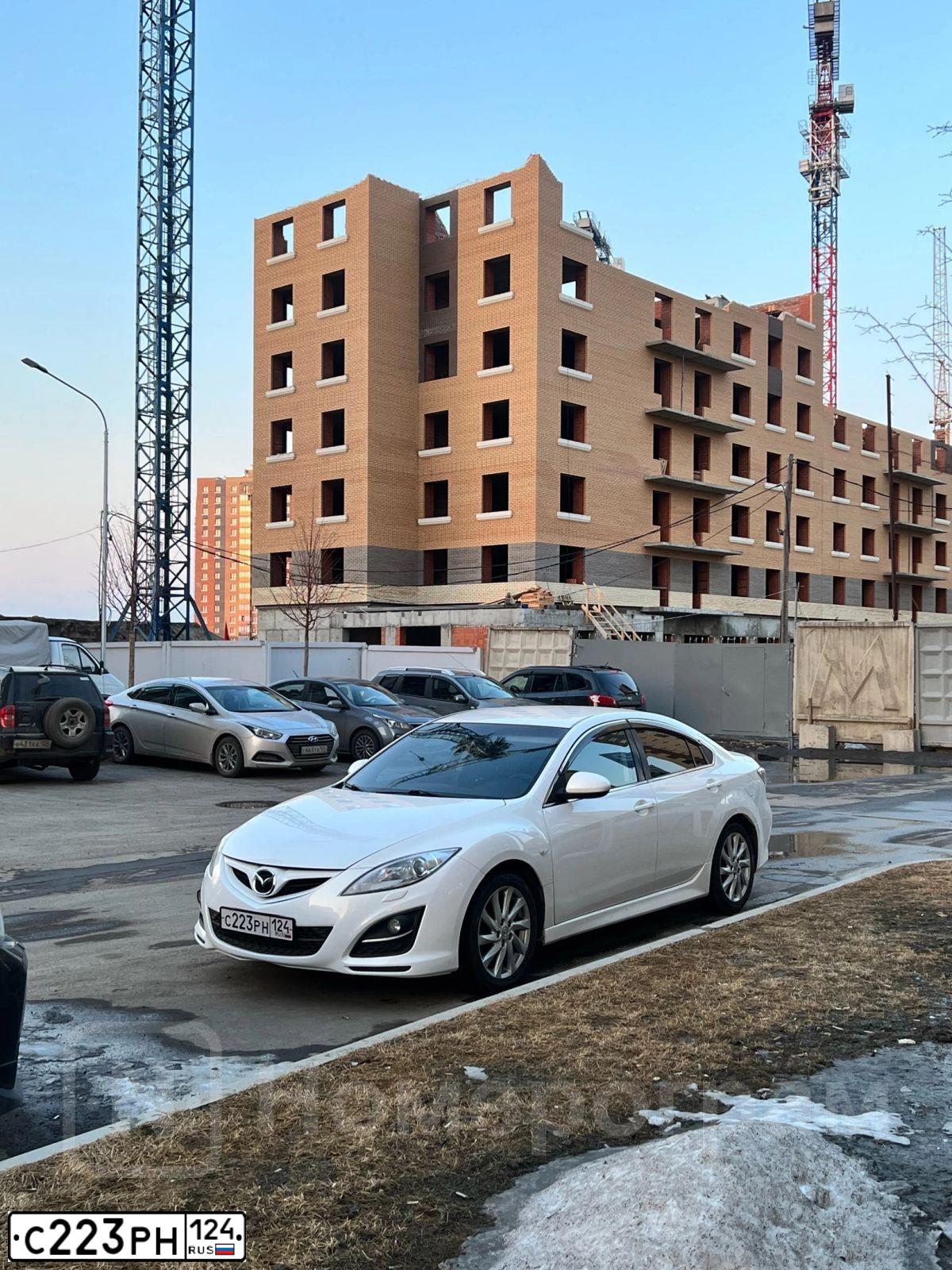 Фото автомобиля MAZDA 6, 2011 — госномер С223РН124. Цвет: Белый