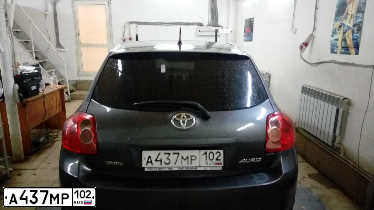 Фото автомобиля TOYOTA AURIS, 2007 — госномер А437МР102. Цвет: СЕРЫЙ