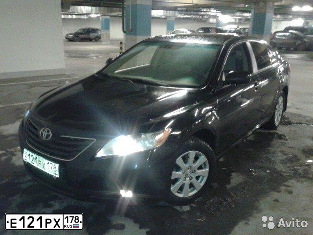 Фото автомобиля TOYOTA CAMRY, 2006 — госномер Е121РХ178. Цвет: ЧЕРНЫЙ