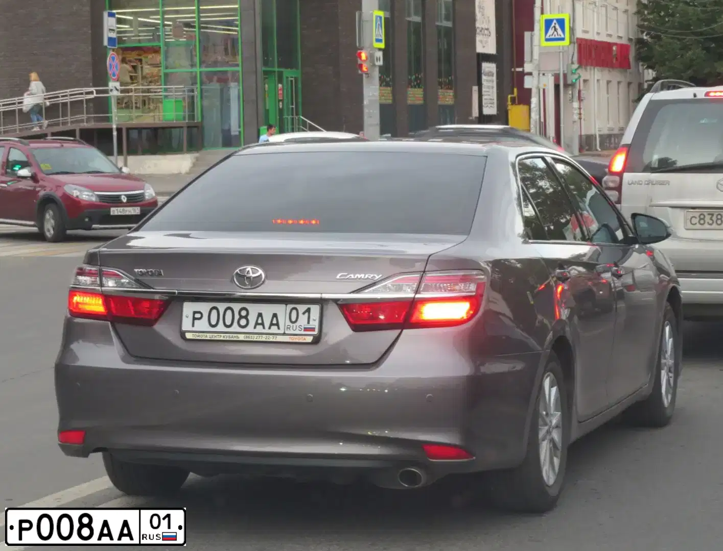 Фото автомобиля LADA 2190 GRANTA, 2012 — госномер О343УК161. Цвет: БЕЛЫЙ