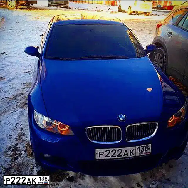 Фото автомобиля BMW SERIE 3, 2007 — госномер Р222АК138. Цвет: синий