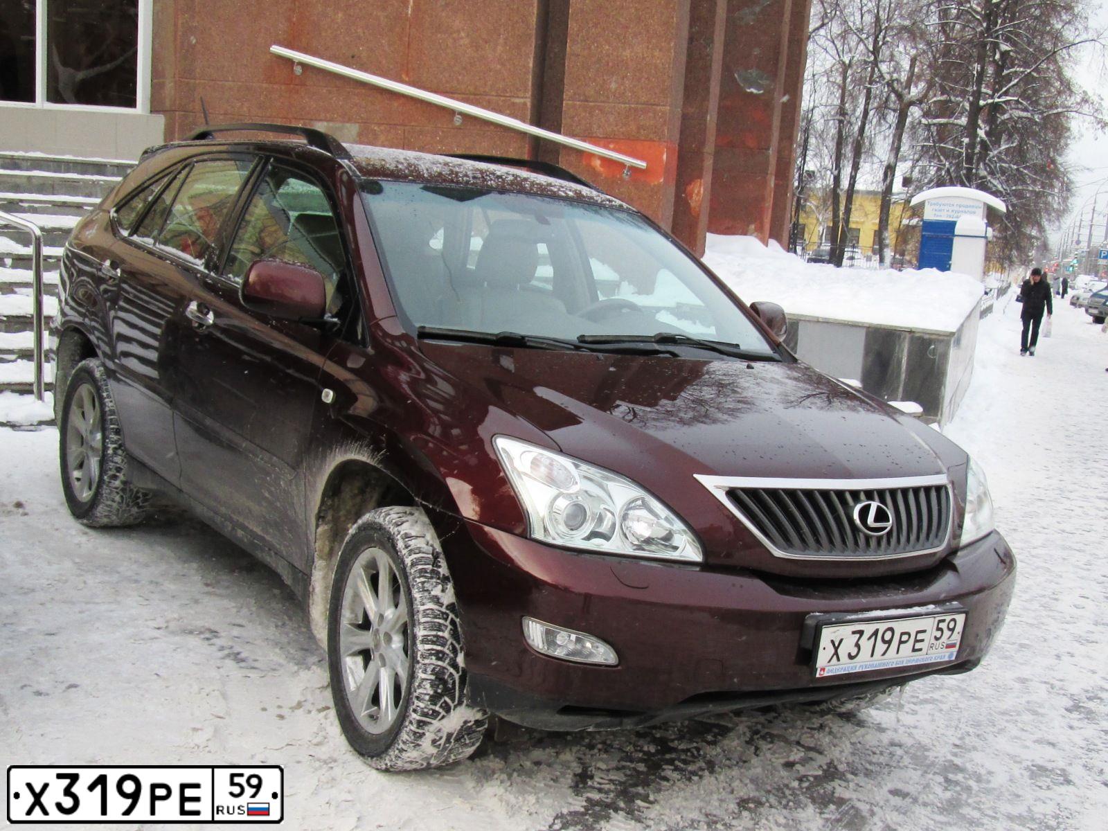 Фото автомобиля LEXUS RX, 2008 — госномер У777СС24. Цвет: Коричневый