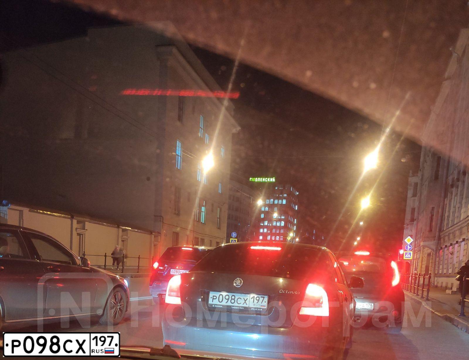 Фото автомобиля SKODA OCTAVIA, 2012 — госномер О084ВХ134. Цвет: ЧЕРНЫЙ