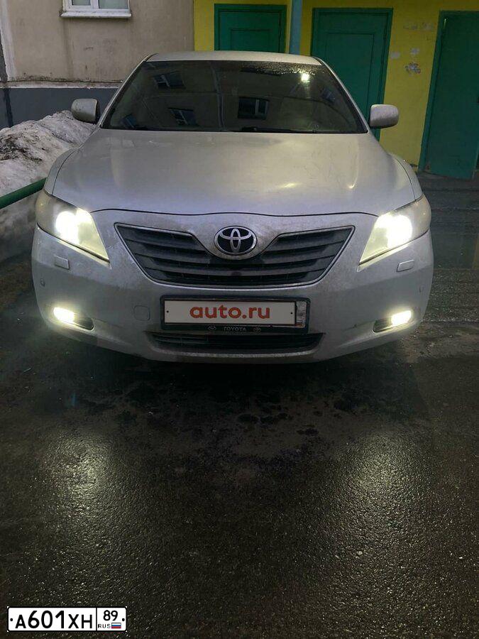 Фото автомобиля TOYOTA CAMRY, 2006 — госномер Х541УО55. Цвет: СЕРЕБРИСТЫЙ