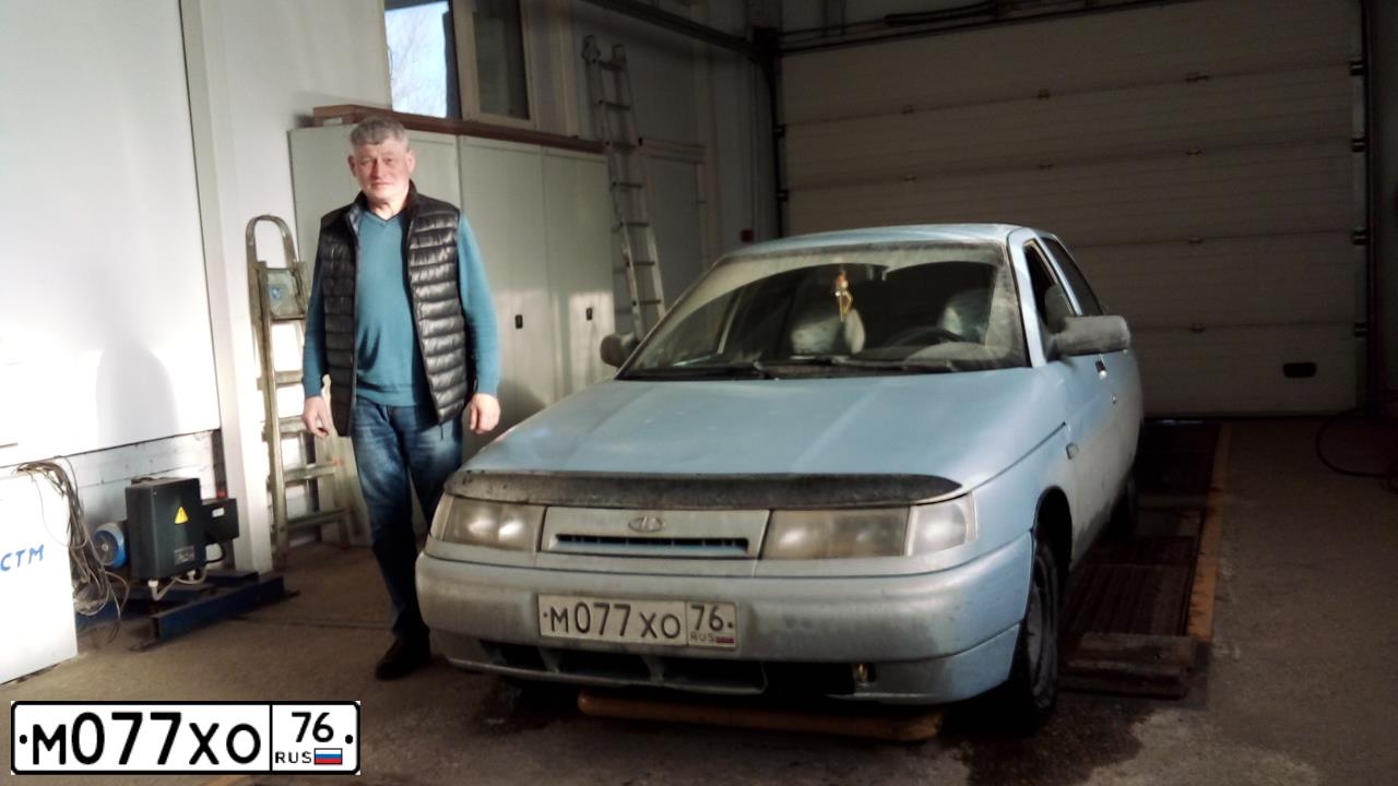 Фото автомобиля LADA 2110 LADA, 2005 — госномер Т796КС76. Цвет: СЕРЫЙ