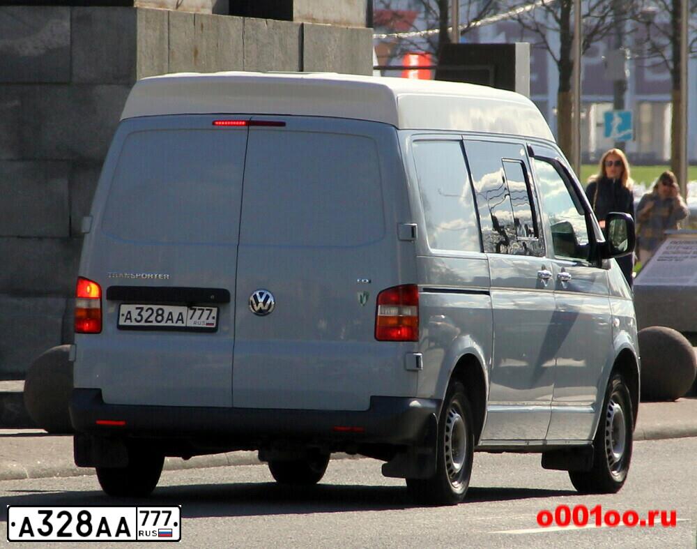 Фото автомобиля LIAZ 6213, 2013 — госномер А328АА777. Цвет: БЕЛЫЙ-ЗЕЛЕНЫЙ
