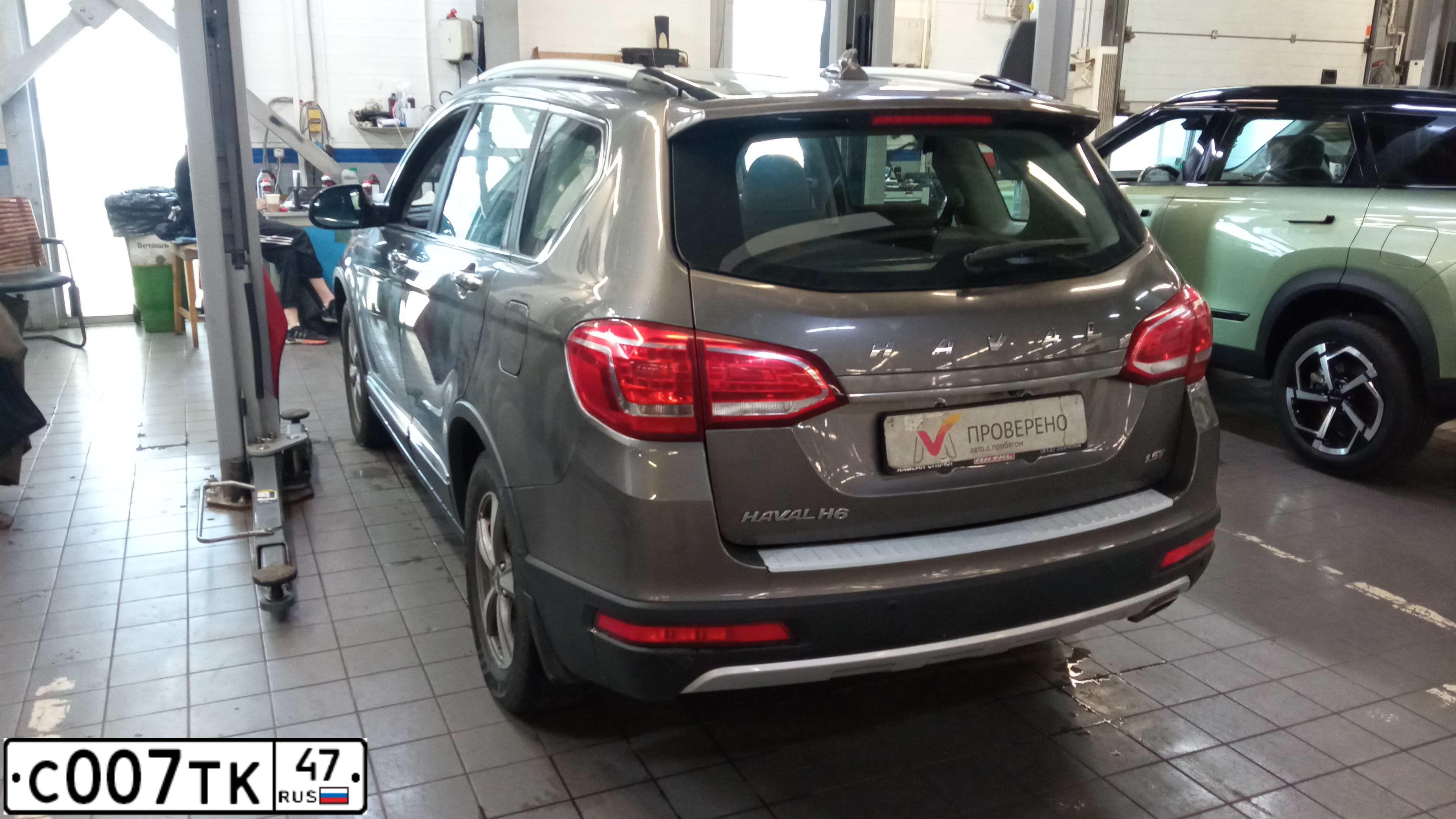 Фото автомобиля HYUNDAI GETZ, 2004 — госномер С007ТК47. Цвет: Темно-зеленый