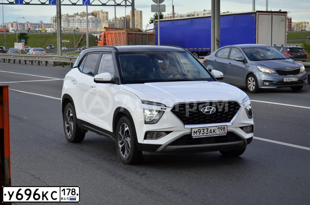 Фото автомобиля KIA RIO, 2016 — госномер У696КС178. Цвет: ГОЛУБОЙ