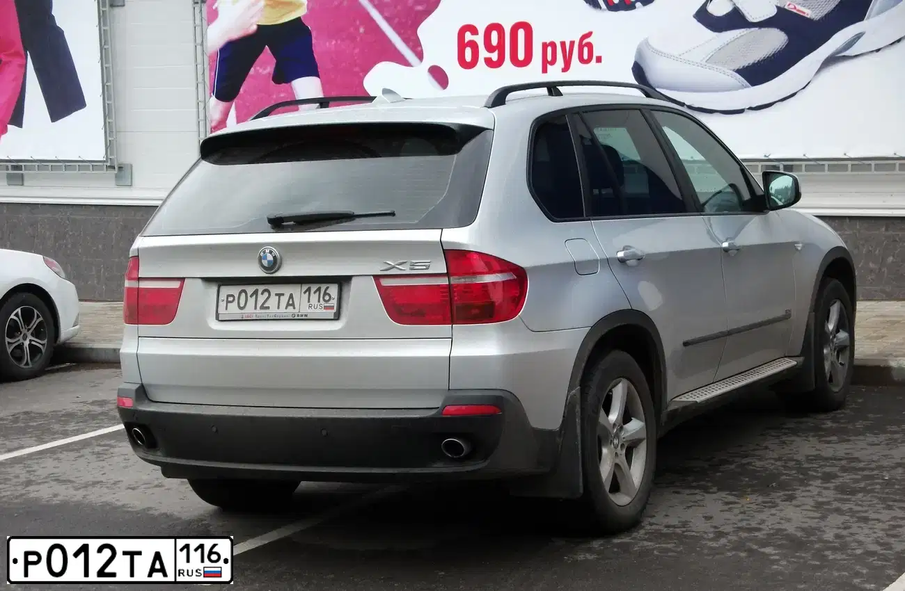 Фото автомобиля BMW X5, 2008 — госномер М592ТР763. Цвет: Серебристый