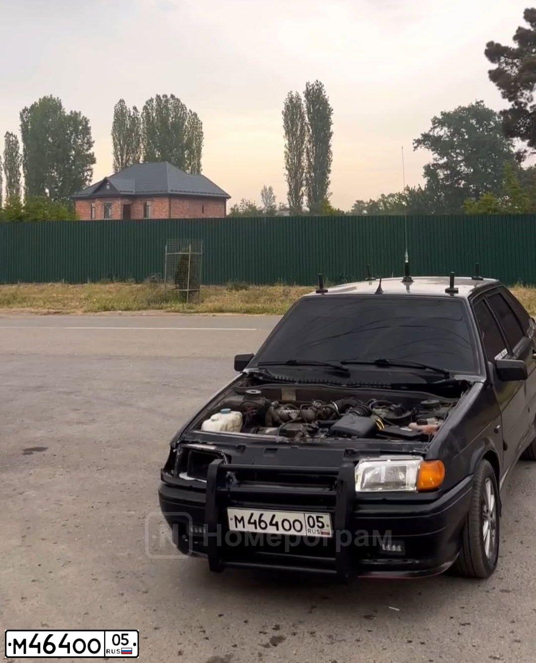 Фото автомобиля LADA 2114 SAMARA, 2004 — госномер М464ОО05. Цвет: ГРАФИТОВЫЙ МЕТАЛЛИК