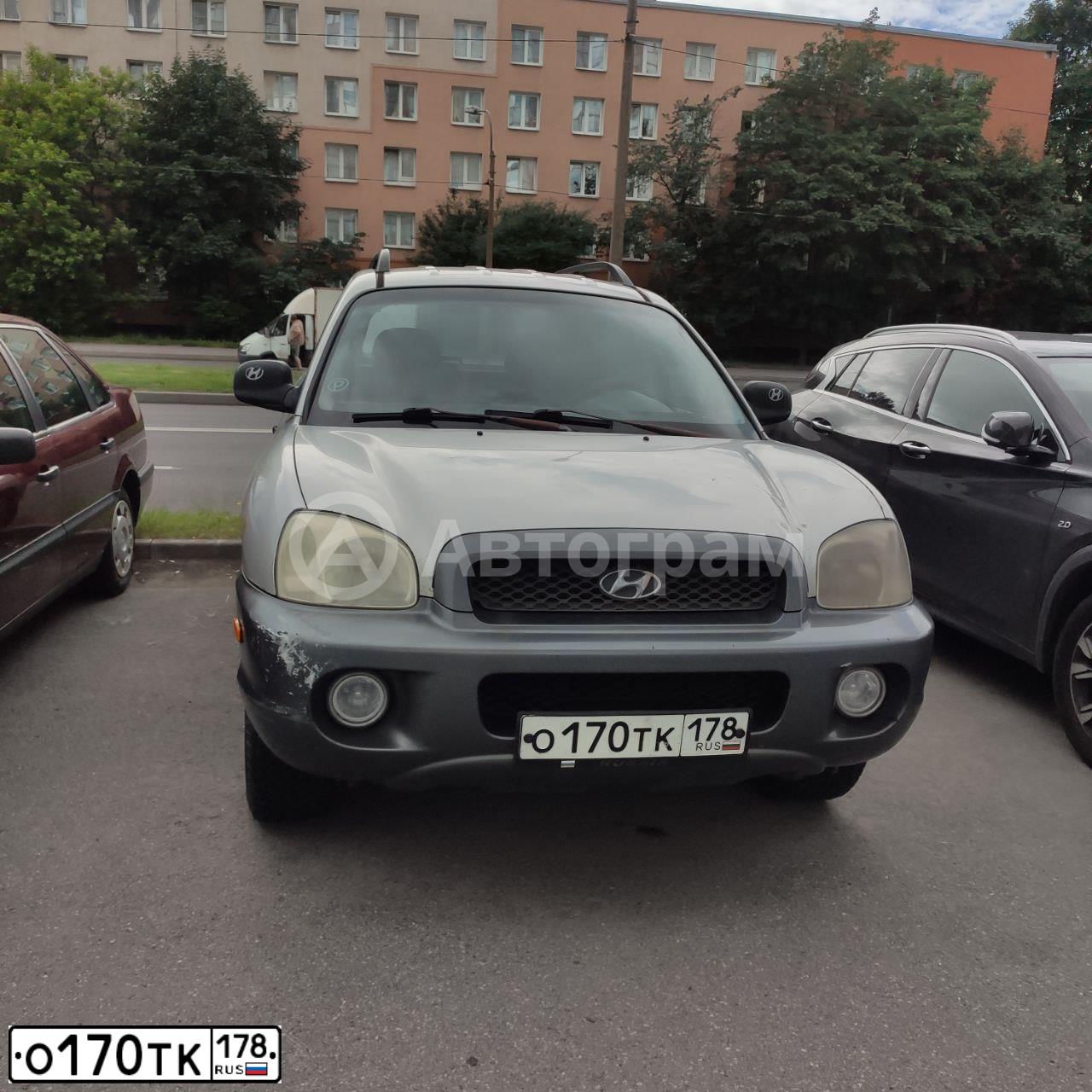Фото автомобиля HYUNDAI SANTA FE, 2001 — госномер О170ТК178. Цвет: СЕРЕБРИСТЫЙ