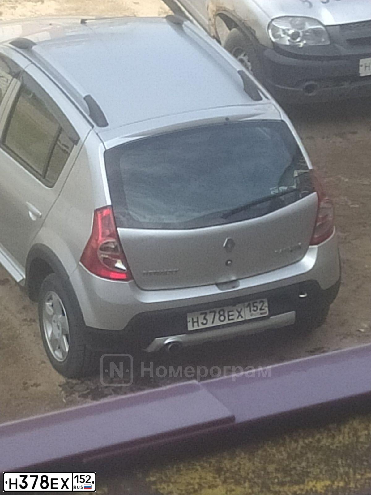Фото автомобиля RENAULT SANDERO, 2014 — госномер Н378ЕХ152. Цвет: СВЕТЛО-СЕРЫЙ
