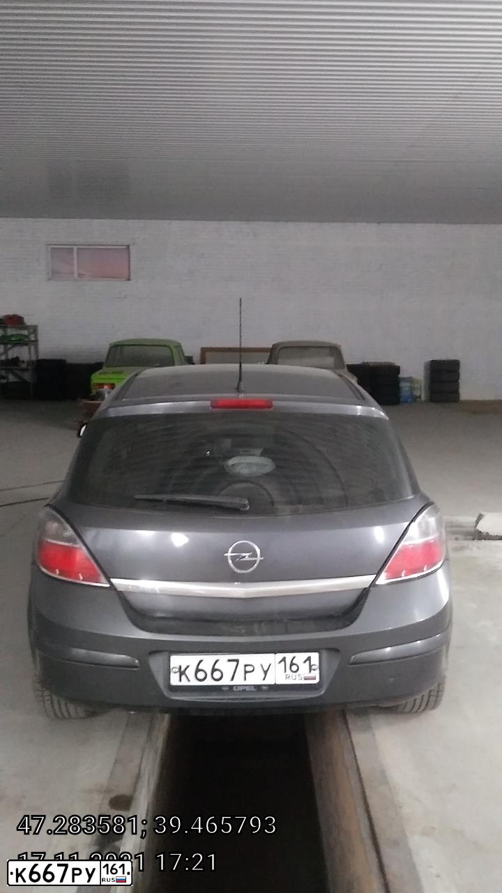 Фото автомобиля OPEL ASTRA, 2008 — госномер К667РУ161. Цвет: СЕРЫЙ