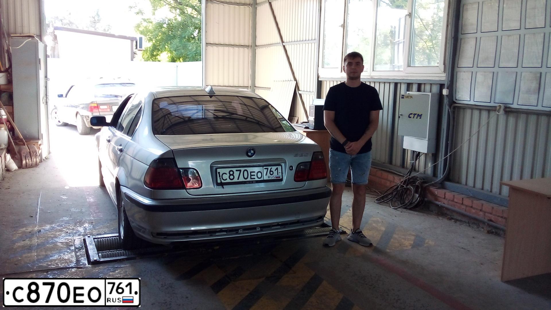 Фото автомобиля BMW SERIE 3, 1999 — госномер О464АЕ123. Цвет: СЕРЕБРИСТЫЙ