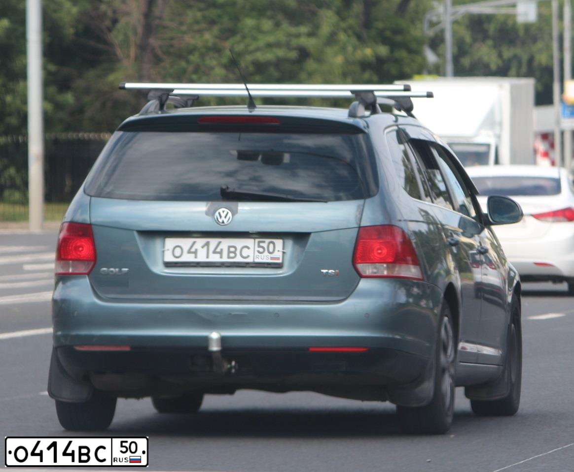 Фото автомобиля LADA 2108 SAMARA, 1993 — госномер О414ВС50. Цвет: Красный